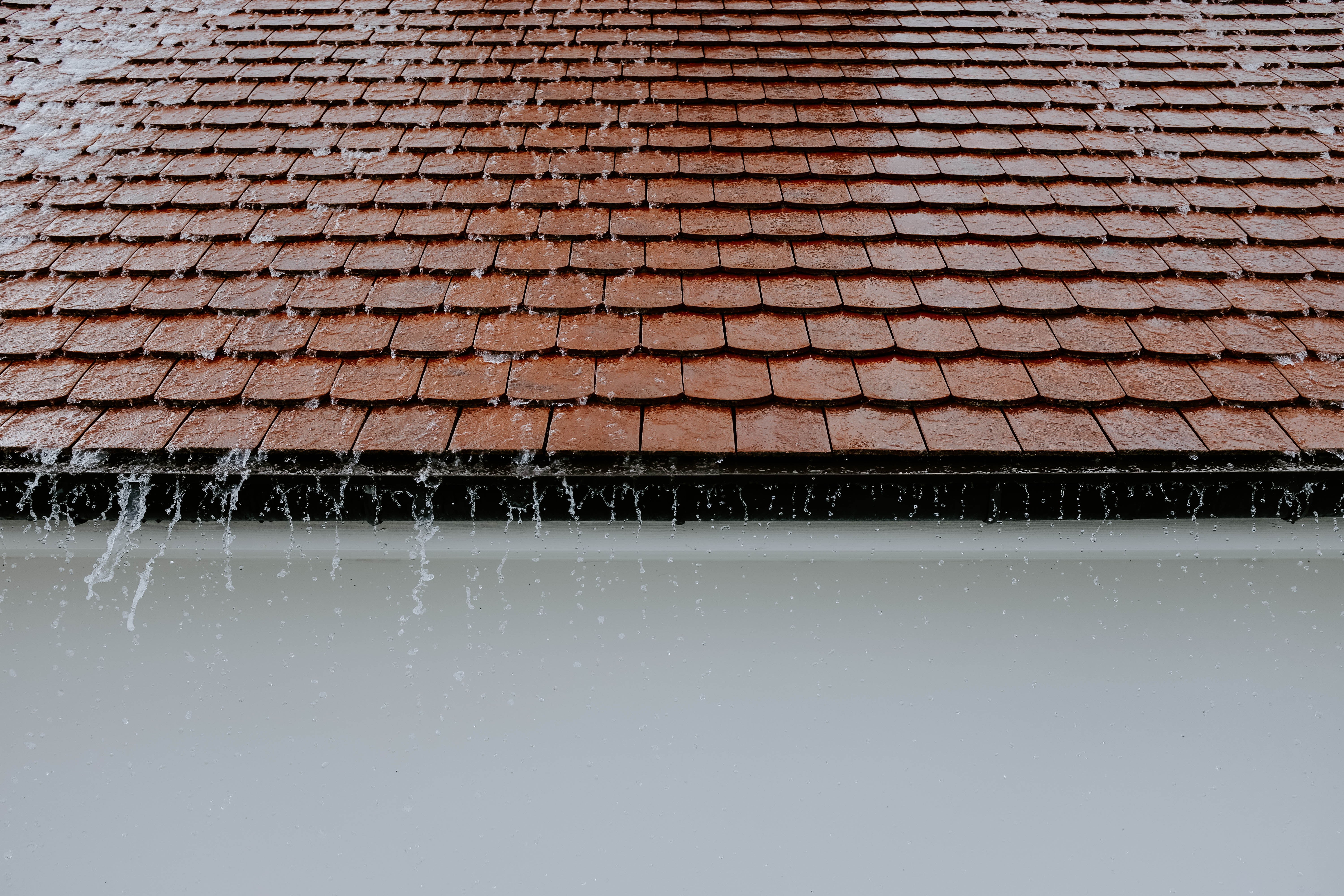 How to ensure you choose the right company for your roofing repairs